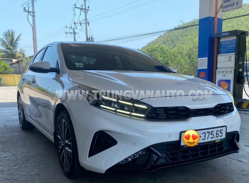 K3 Premium 2.0 AT 2022