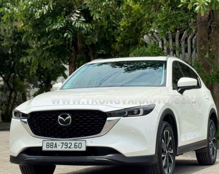 CX5 Premium 2.0 AT 2025