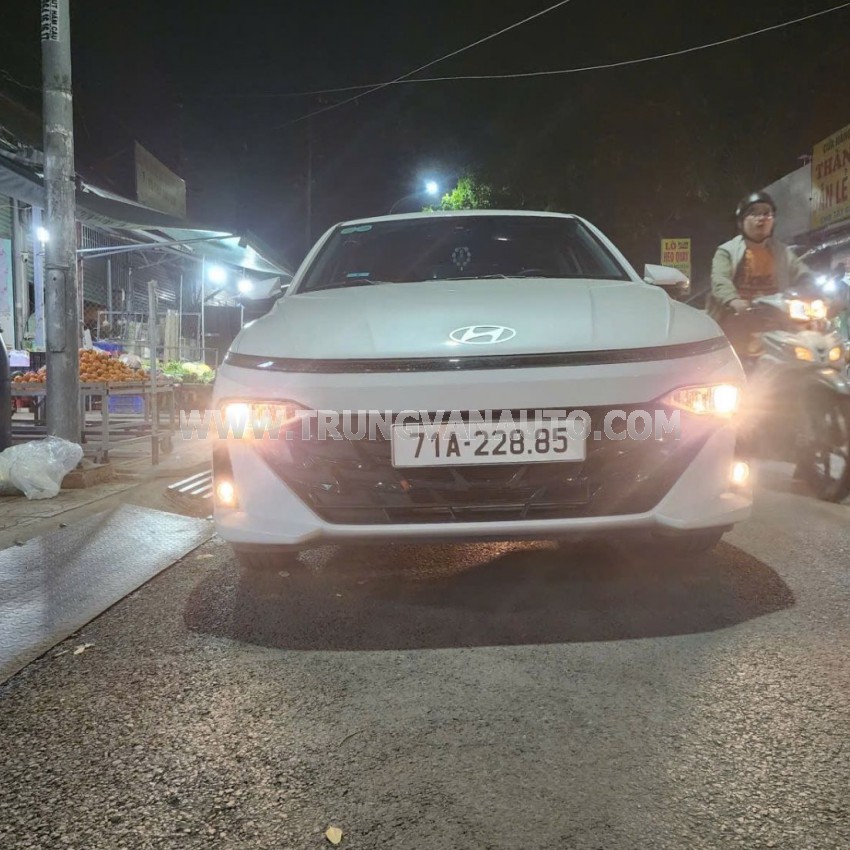 Hyundai Accent 1.5 AT 2025