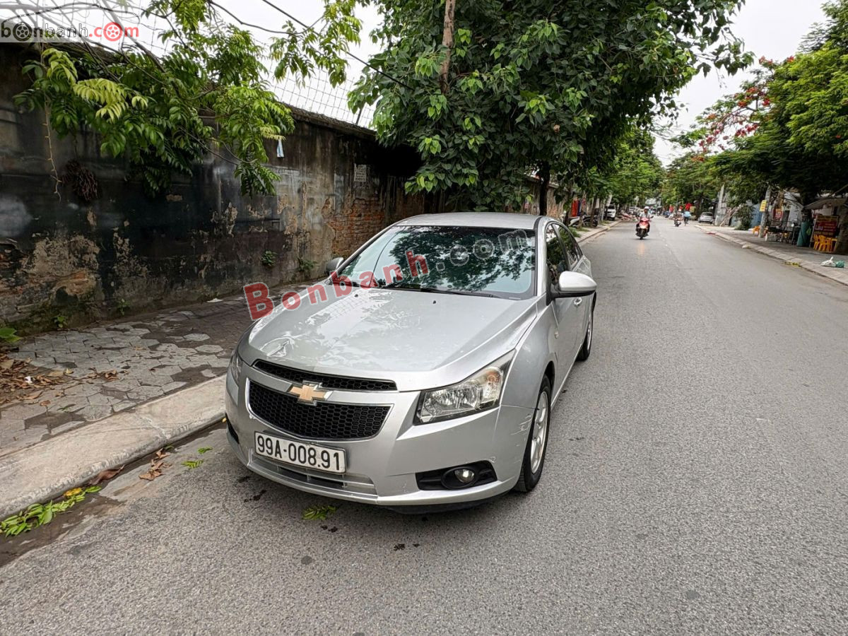 Cruze LS 1.6 MT 2011