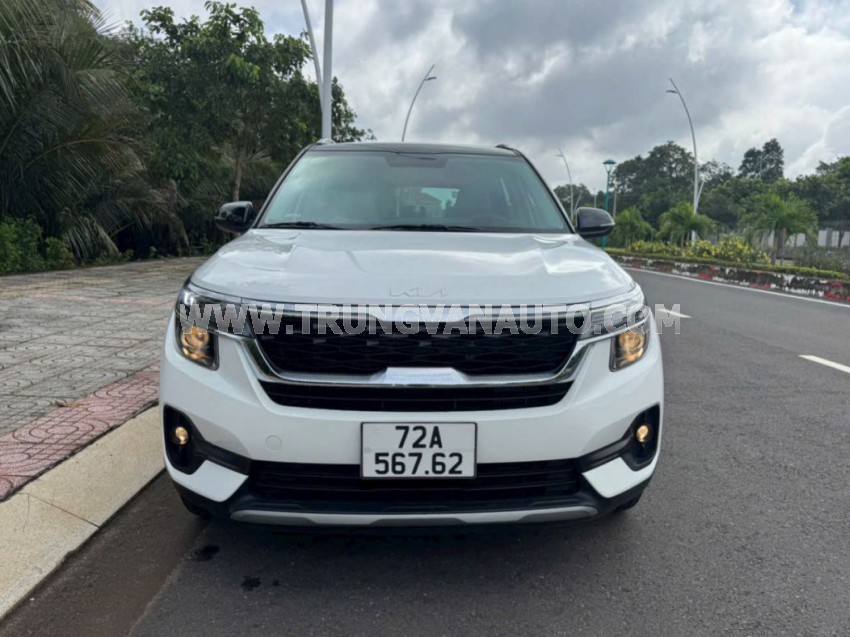 Kia Seltos Luxury 1.4 AT 2021